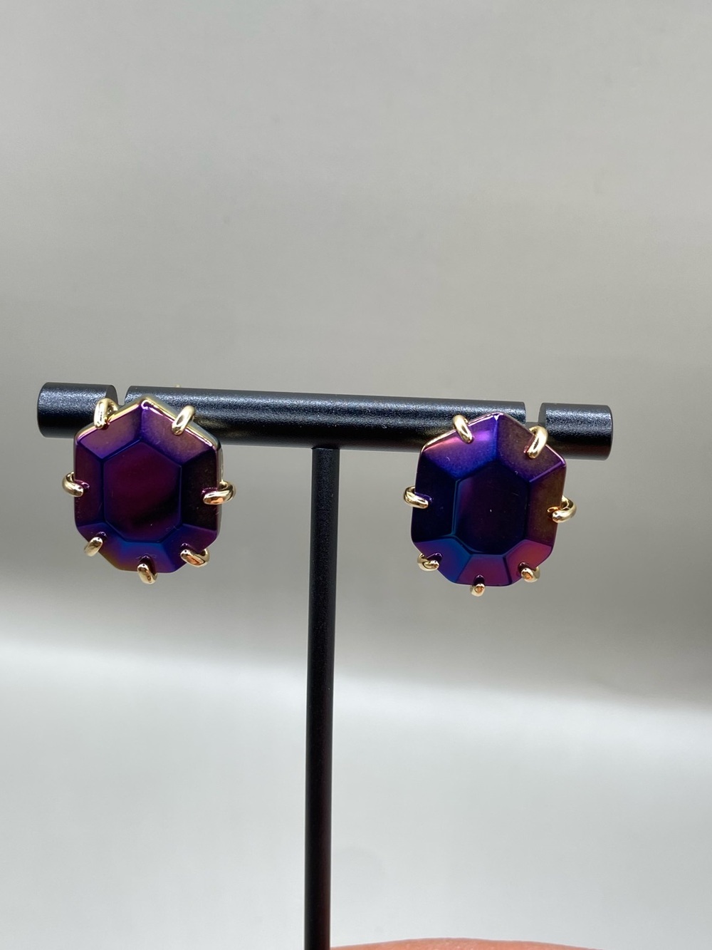 Kendra Scott Iridescent Morgan Earrings - Picture 7 of 8
